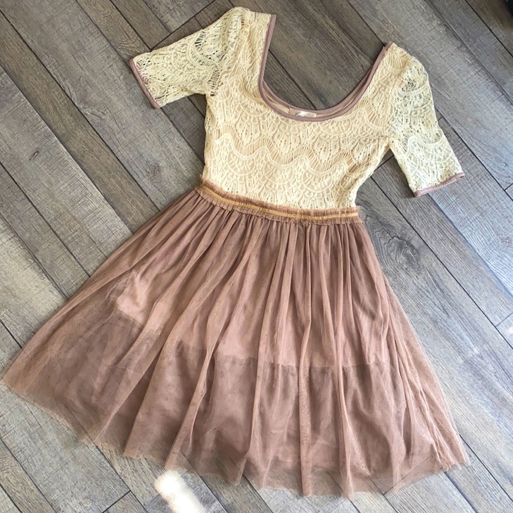 Lacey Tulle Boho Dress Small